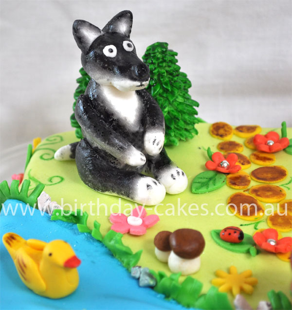 fondant wolf decoration